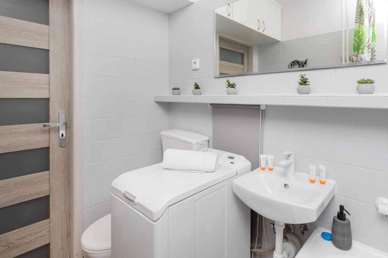 Seaview Apartment Gdansk Przymorze By Noclegi Renters Ngoại thất bức ảnh